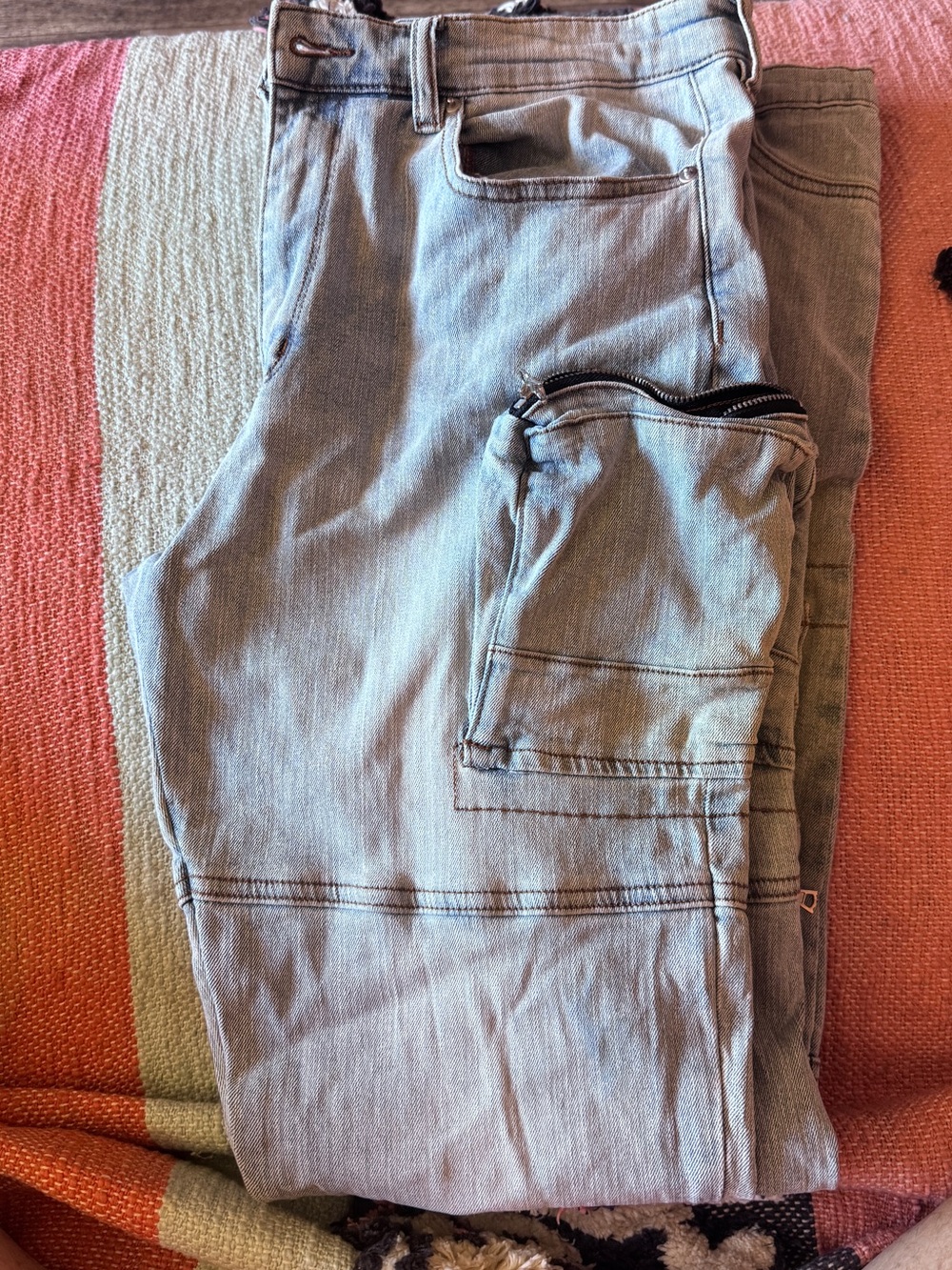 Nova Men Cargo Jeans, pre loved, S34